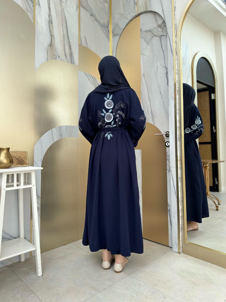 Embroidered Detailed Waist Belted Abaya 7898