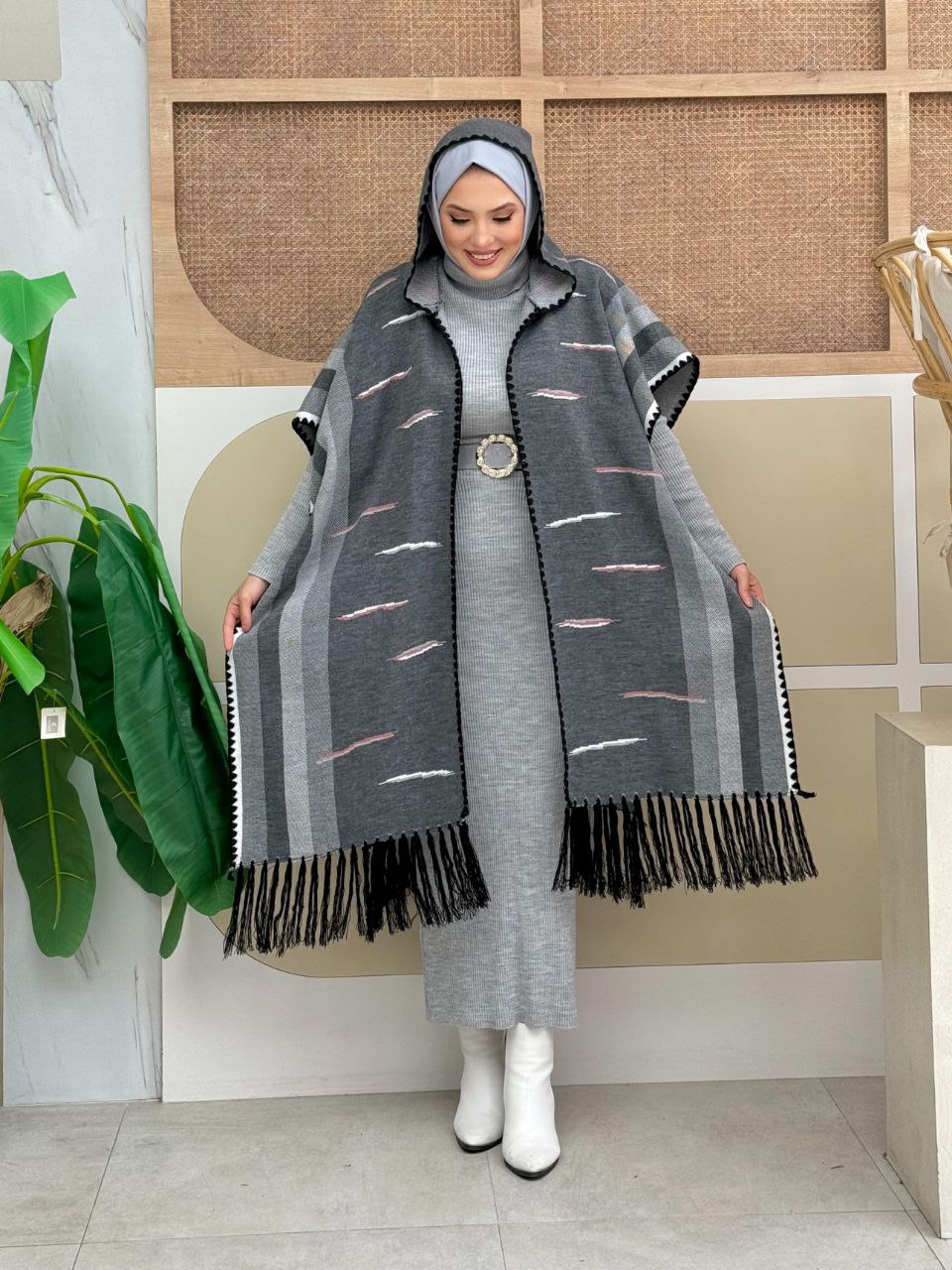 Hooded Tassel Detailed Knitwear Poncho 1606