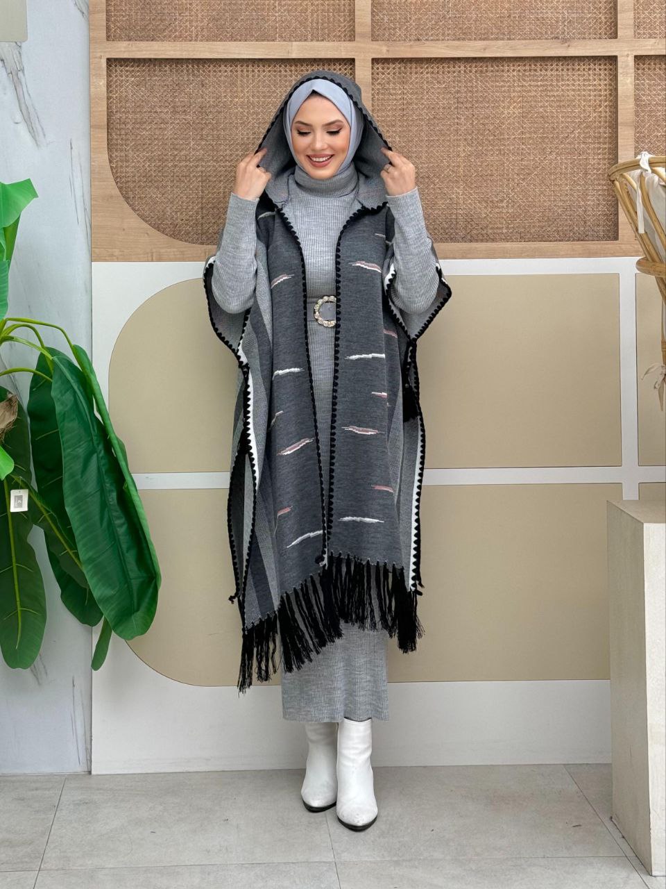 Hooded Tassel Detailed Knitwear Poncho 1606