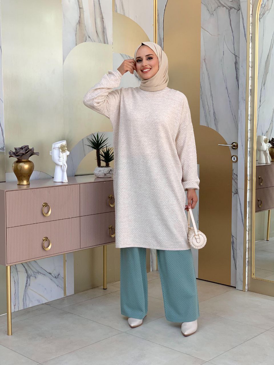 Half Neck Knitted Tunic with Elastic Cuffs 22215