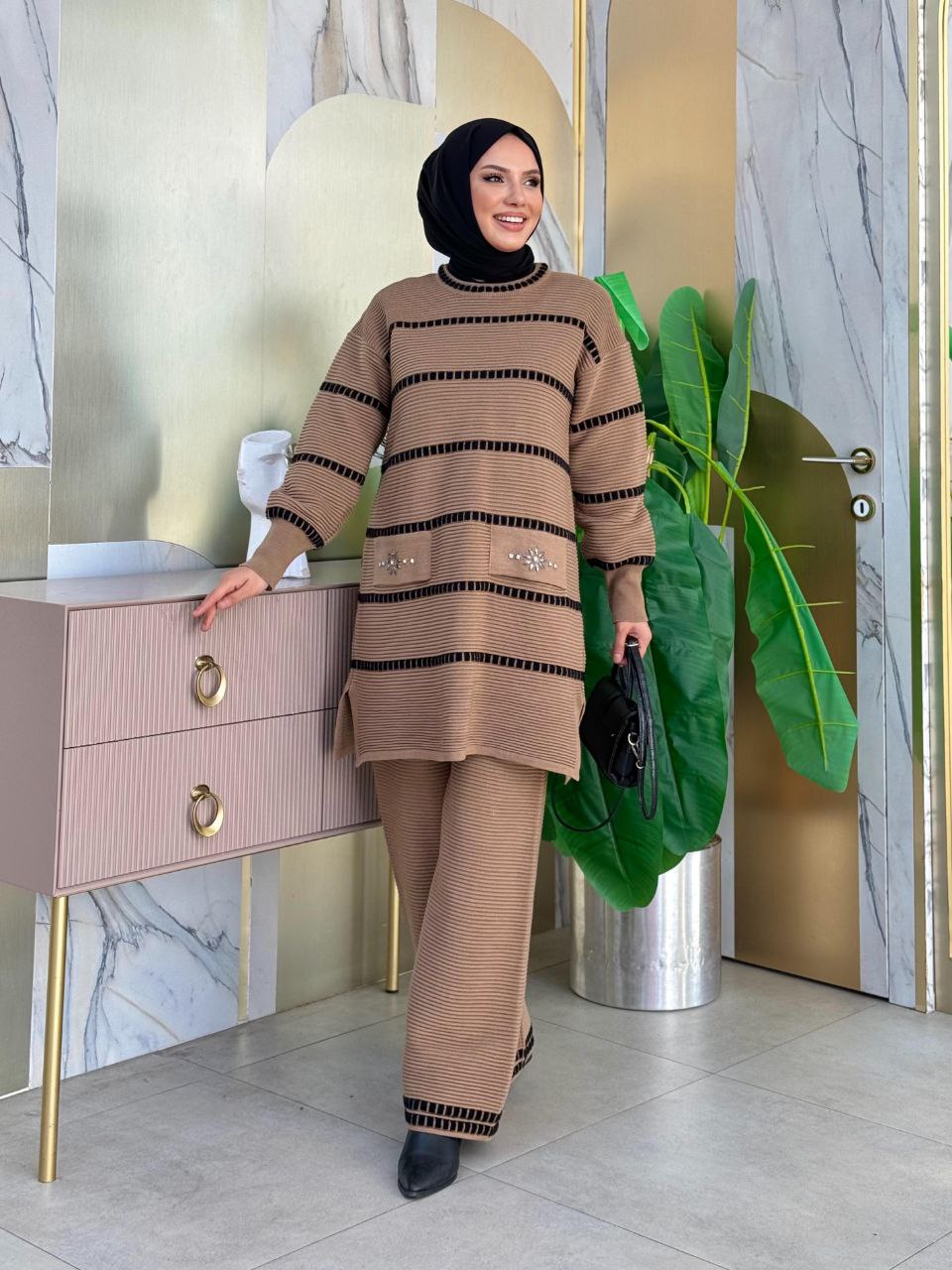 Self-Patterned Stone Detailed Tunic and Trouser Set 12056