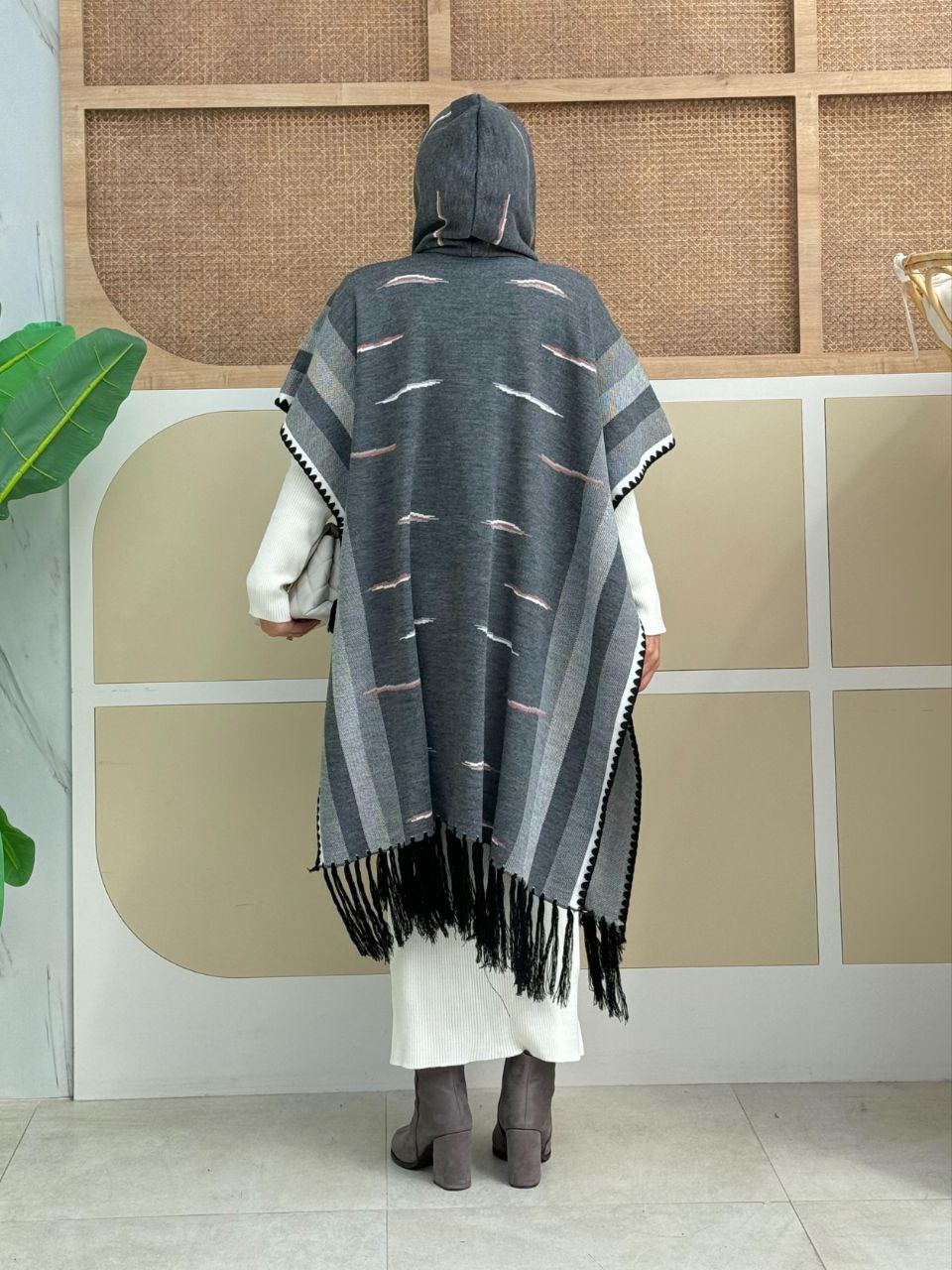 Hooded Tassel Detailed Knitwear Poncho 1606