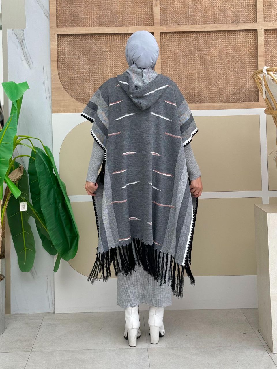 Hooded Tassel Detailed Knitwear Poncho 1606